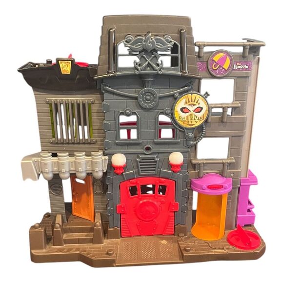Fisher-Price 2013 Batman Gotham‎ City Crime Alley Playset - Picture 1 of 4